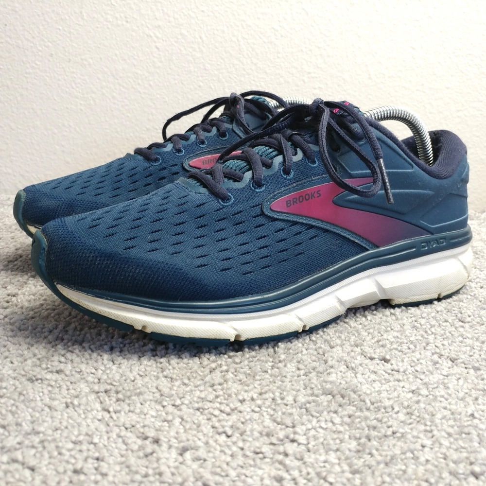 Brooks Dyad 11 Womens Size 10.5 Blue Running Shoes Athletic Sneakers 1203121B490